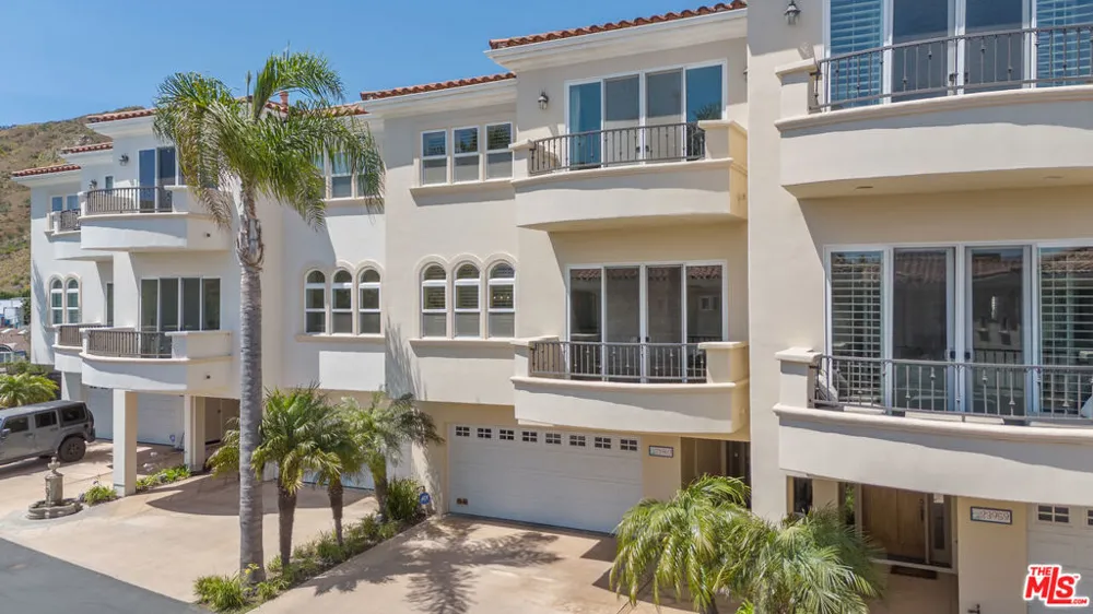23963 De Ville Way Malibu, CA 90265