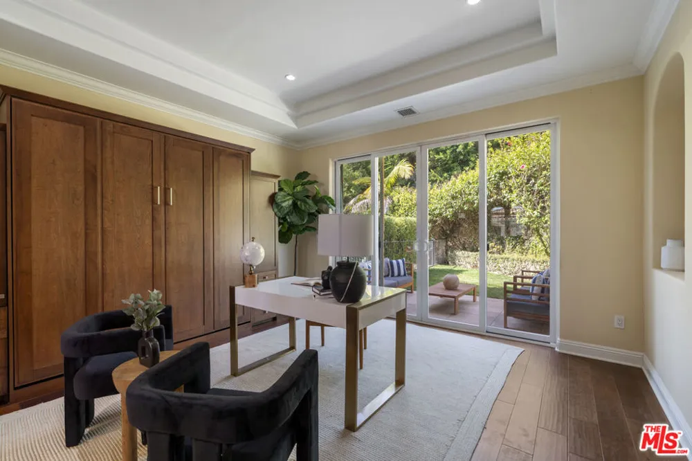 23963 De Ville Way Malibu, CA 90265