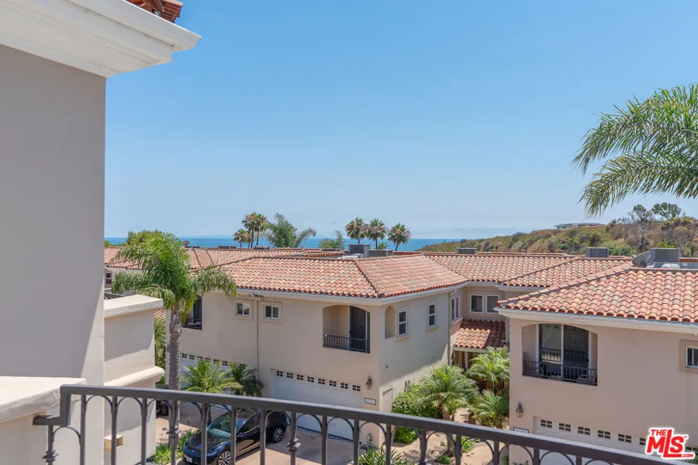 23963 De Ville Way Malibu, CA 90265