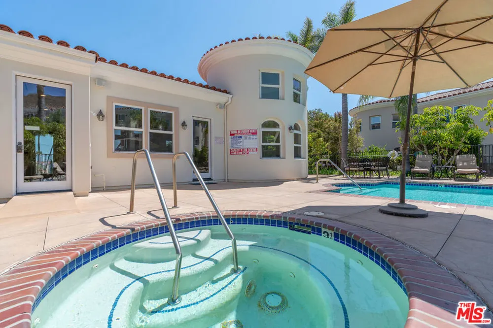 23963 De Ville Way Malibu, CA 90265