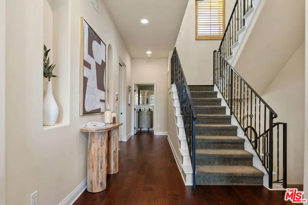 23963 De Ville Way Malibu, CA 90265