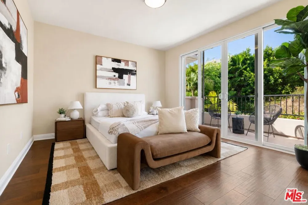 23963 De Ville Way Malibu, CA 90265