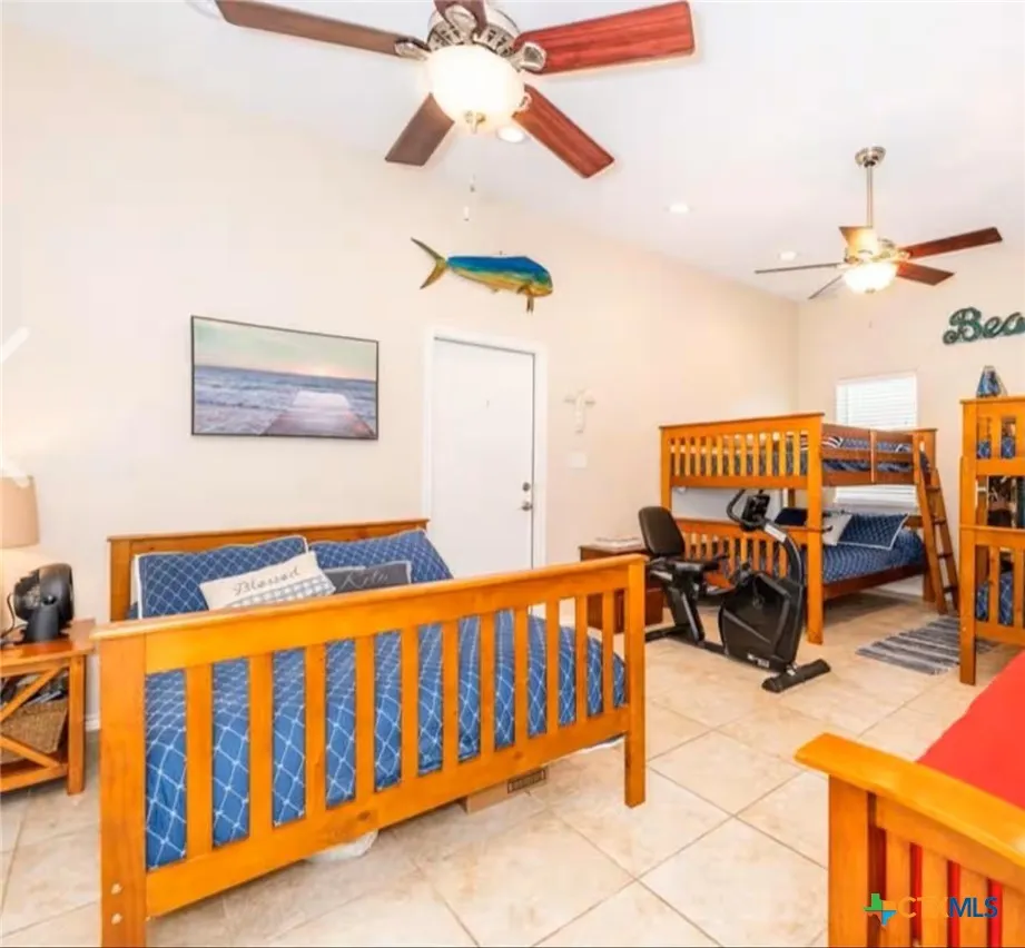 8 Mesquite Street Palacios, TX 77465