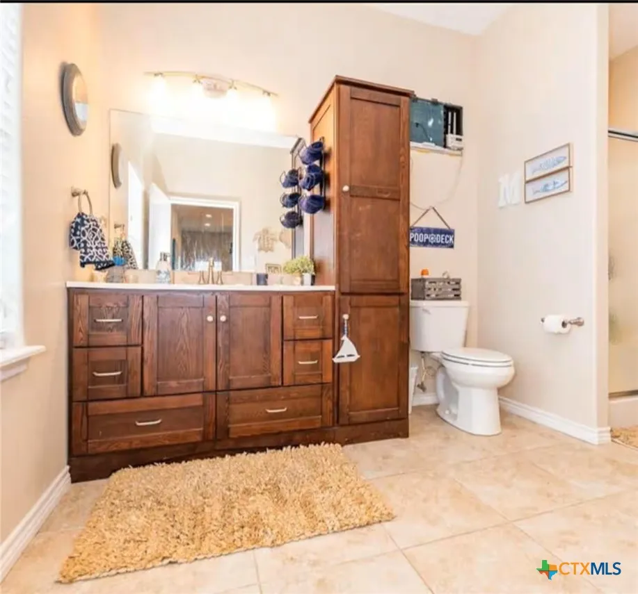 8 Mesquite Street Palacios, TX 77465