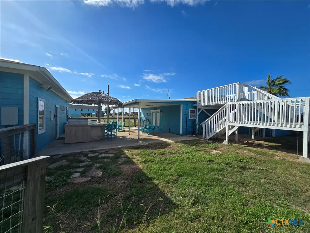 8 Mesquite Street Palacios, TX 77465