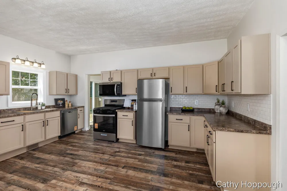 641 Jackson Street Ionia City, MI 48846