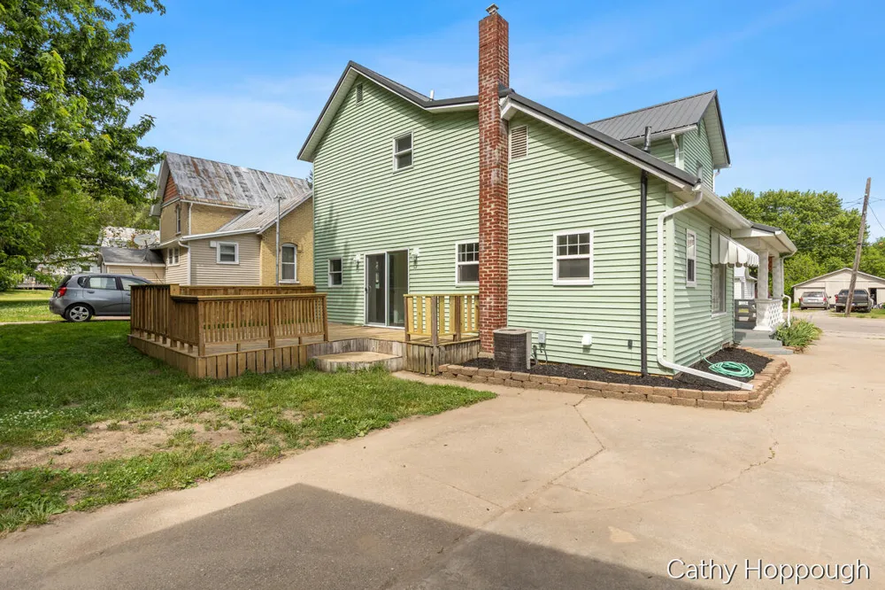 641 Jackson Street Ionia City, MI 48846