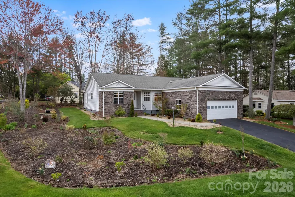 2 Manakiki Court Etowah, NC 28729