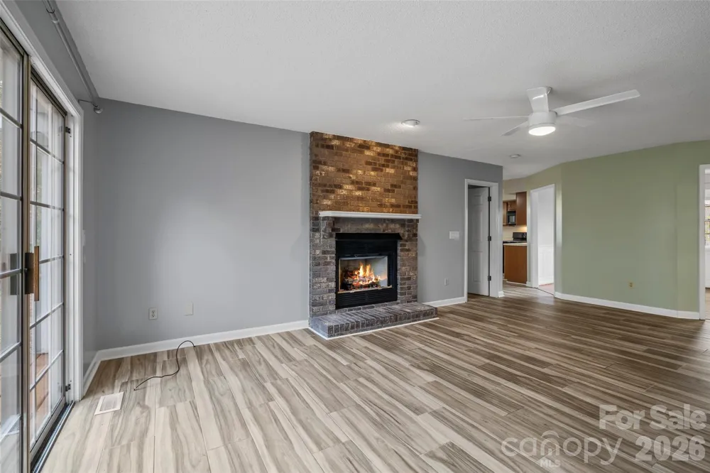 2 Manakiki Court Etowah, NC 28729