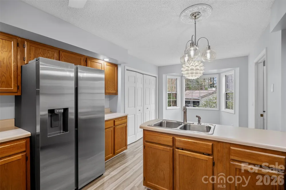 2 Manakiki Court Etowah, NC 28729