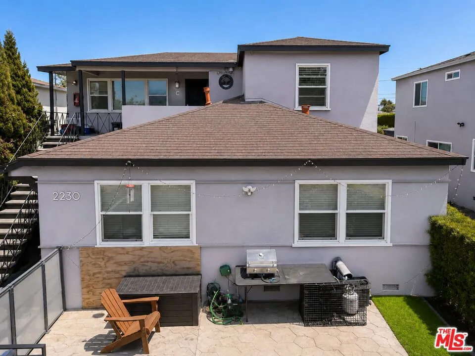 2230 Delaware Avenue Santa Monica, CA 90404