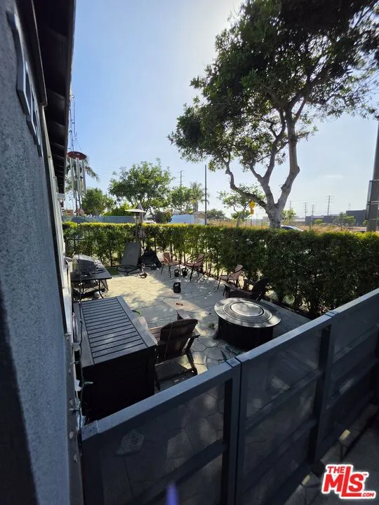 2230 Delaware Avenue Santa Monica, CA 90404