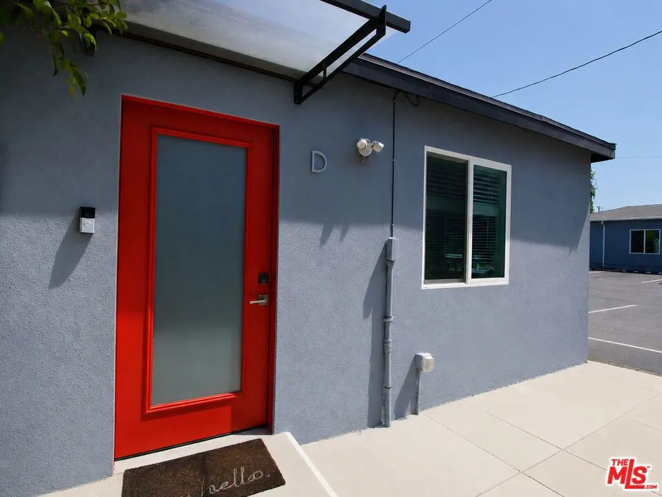 2230 Delaware Avenue Santa Monica, CA 90404