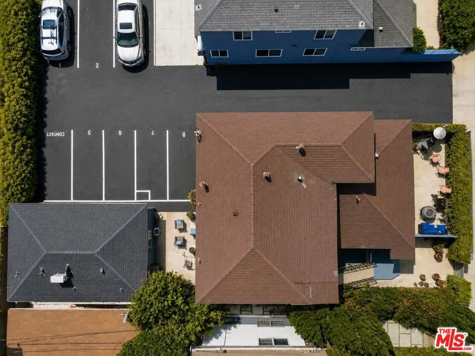 2230 Delaware Avenue Santa Monica, CA 90404