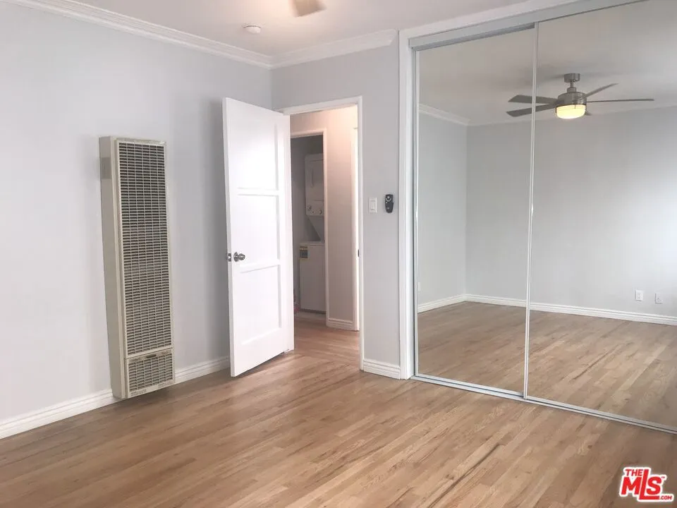 2230 Delaware Avenue Santa Monica, CA 90404