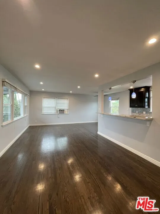 2230 Delaware Avenue Santa Monica, CA 90404