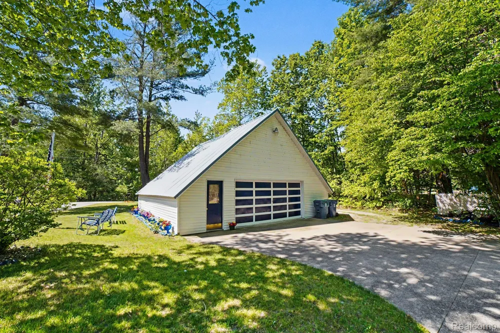 4772 S Bard Road Beaverton Township, MI 48612