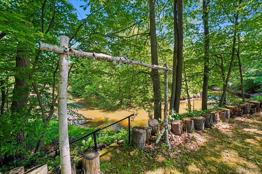 4772 S Bard Road Beaverton Township, MI 48612