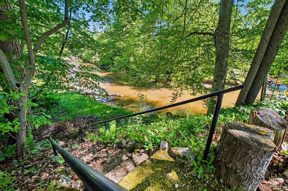 4772 S Bard Road Beaverton Township, MI 48612