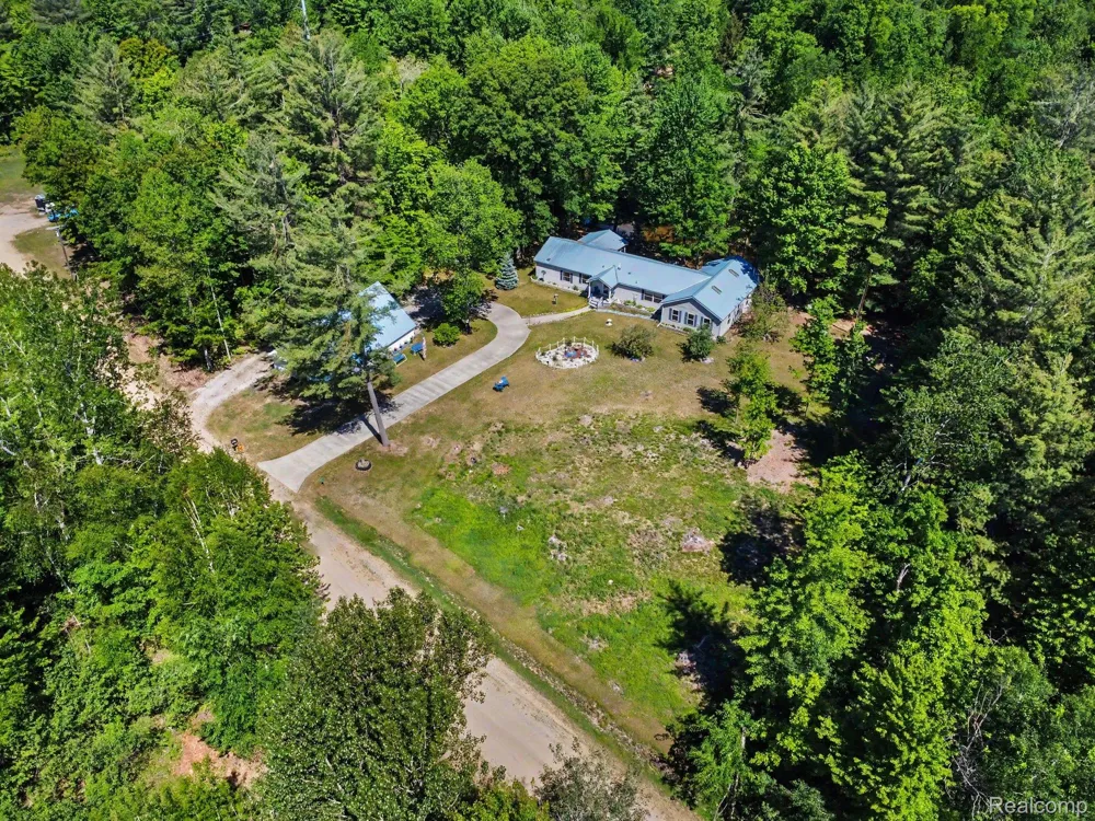 4772 S Bard Road Beaverton Township, MI 48612