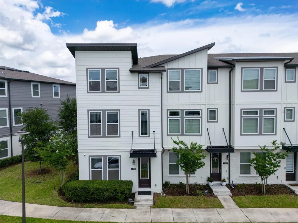 12551 WILLSTATTER AVENUE Orlando, FL 32827