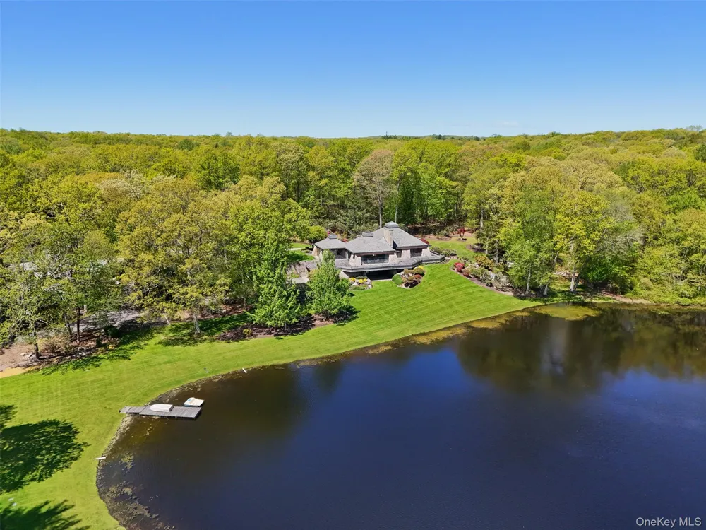 164 Eastwoods Road Pound Ridge, NY 10576