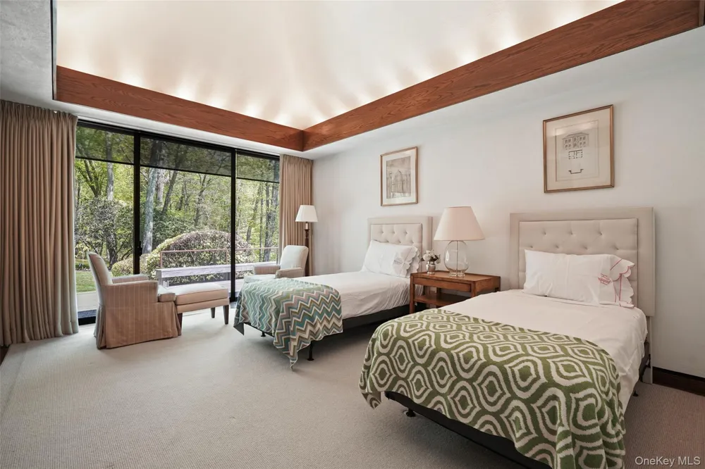 164 Eastwoods Road Pound Ridge, NY 10576