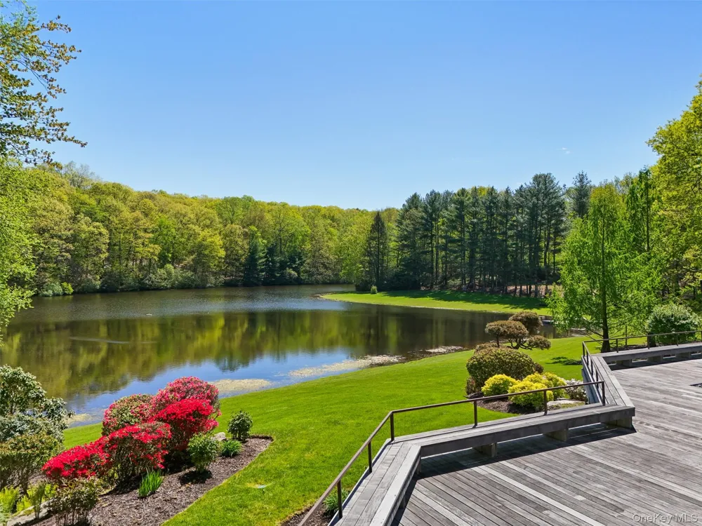 164 Eastwoods Road Pound Ridge, NY 10576