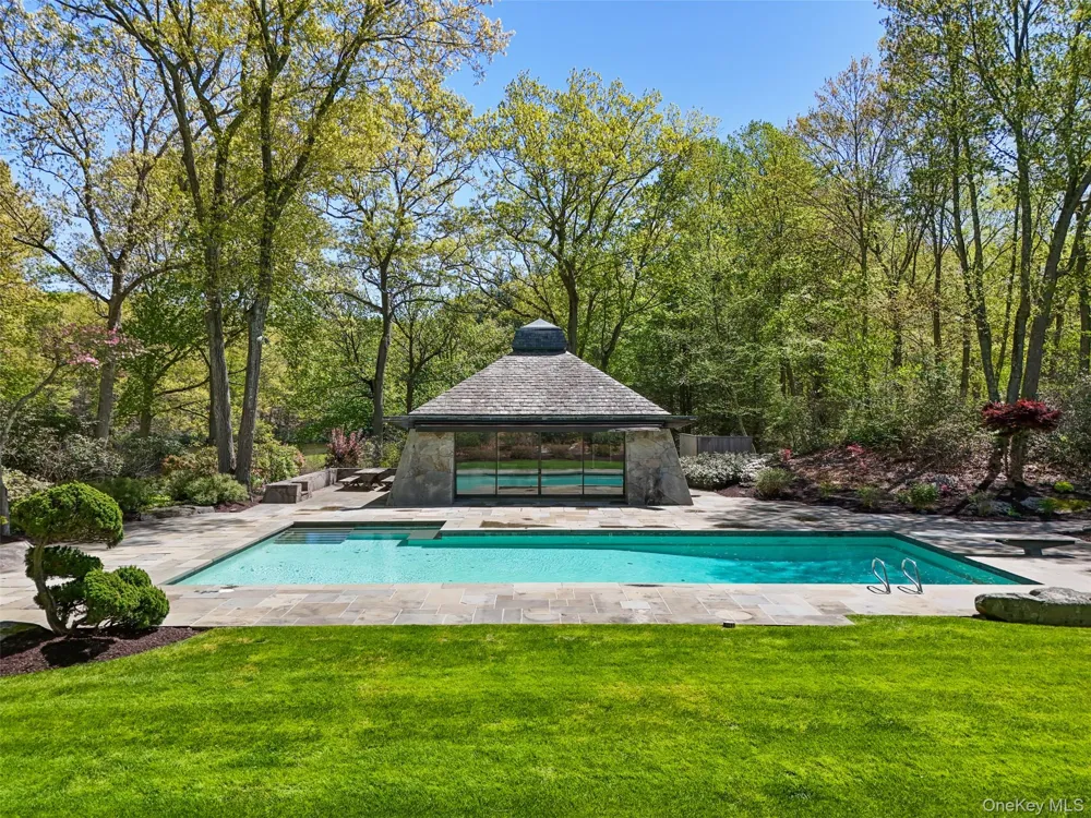 164 Eastwoods Road Pound Ridge, NY 10576