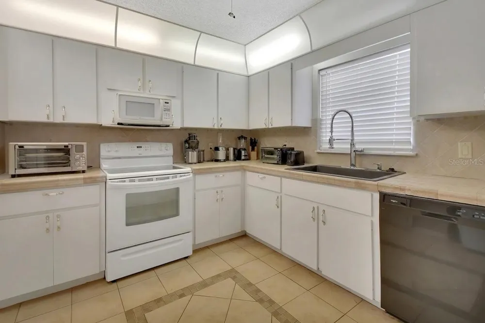 7330 SE 109TH PLACE Belleview, FL 34420