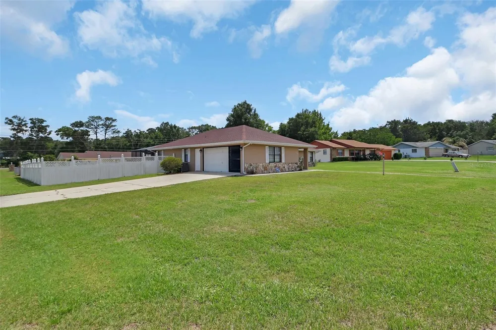 7330 SE 109TH PLACE Belleview, FL 34420