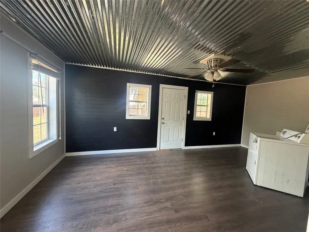 901 Ash Merkel, TX 79536