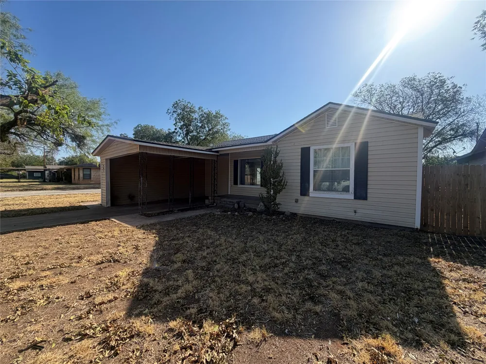 901 Ash Merkel, TX 79536
