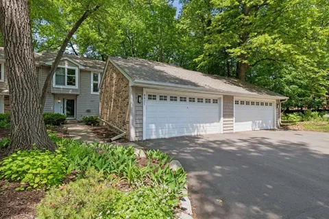 8823 Basswood Road