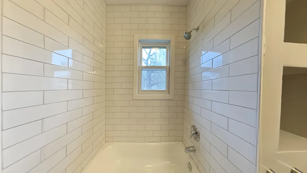 109 S Cottage Grove Avenue Luverne, MN 56156