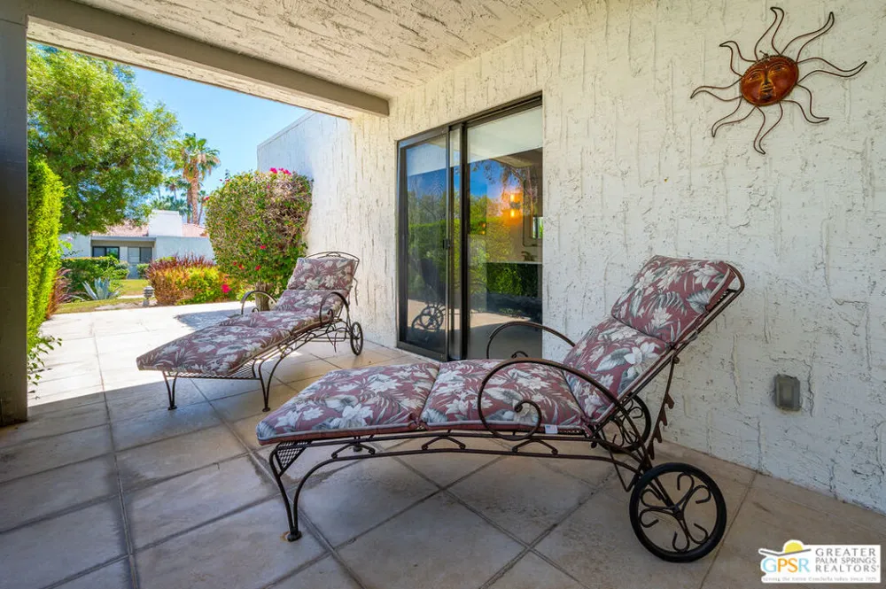 2149 Sunshine Circle Palm Springs, CA 92264