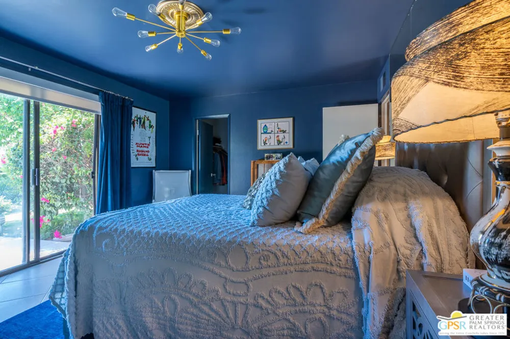 2149 Sunshine Circle Palm Springs, CA 92264