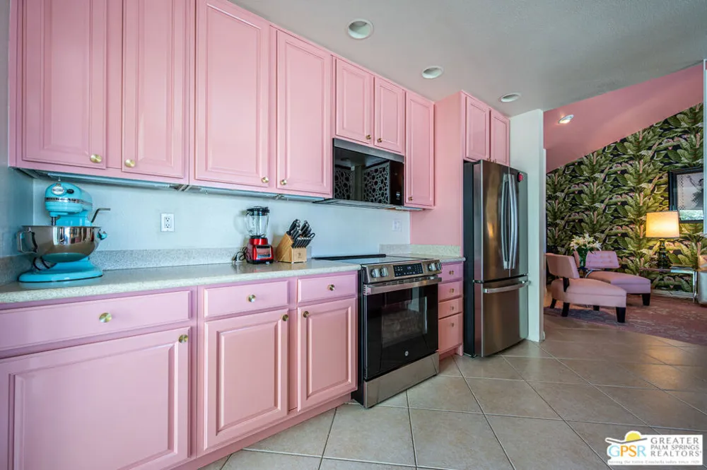 2149 Sunshine Circle Palm Springs, CA 92264