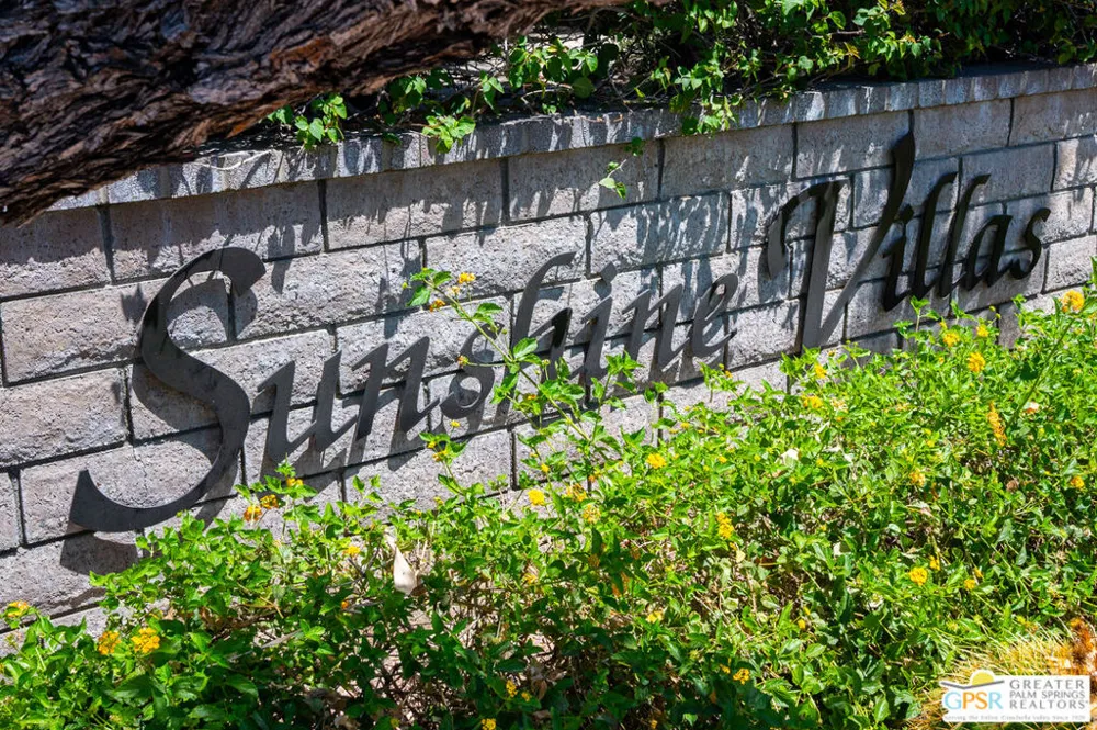 2149 Sunshine Circle Palm Springs, CA 92264