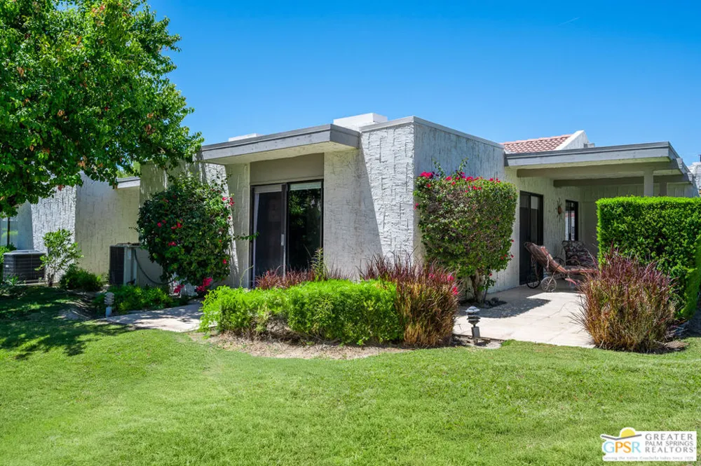 2149 Sunshine Circle Palm Springs, CA 92264
