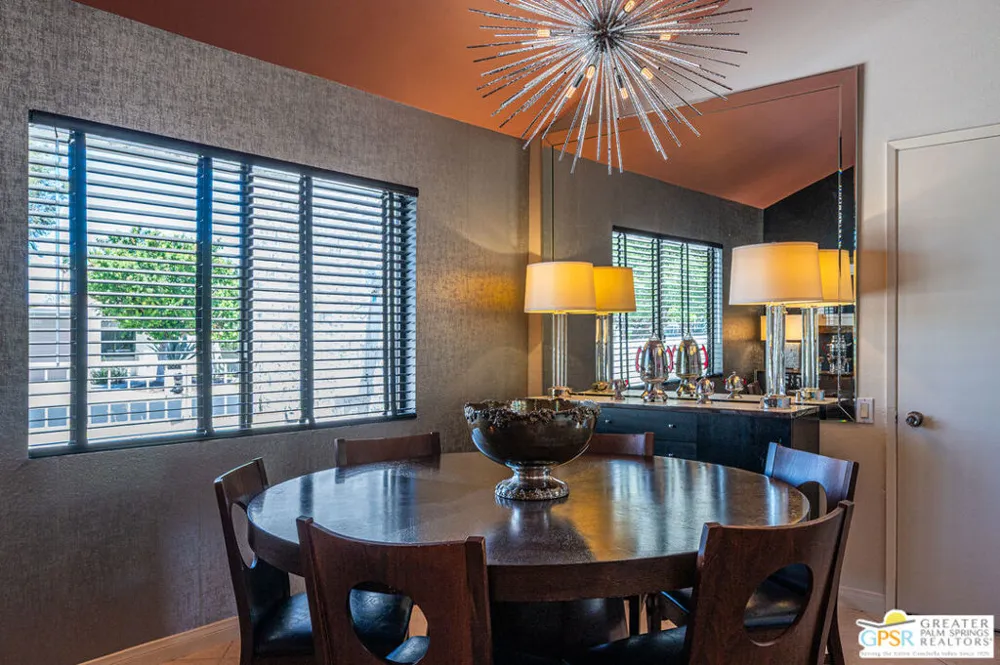 2149 Sunshine Circle Palm Springs, CA 92264