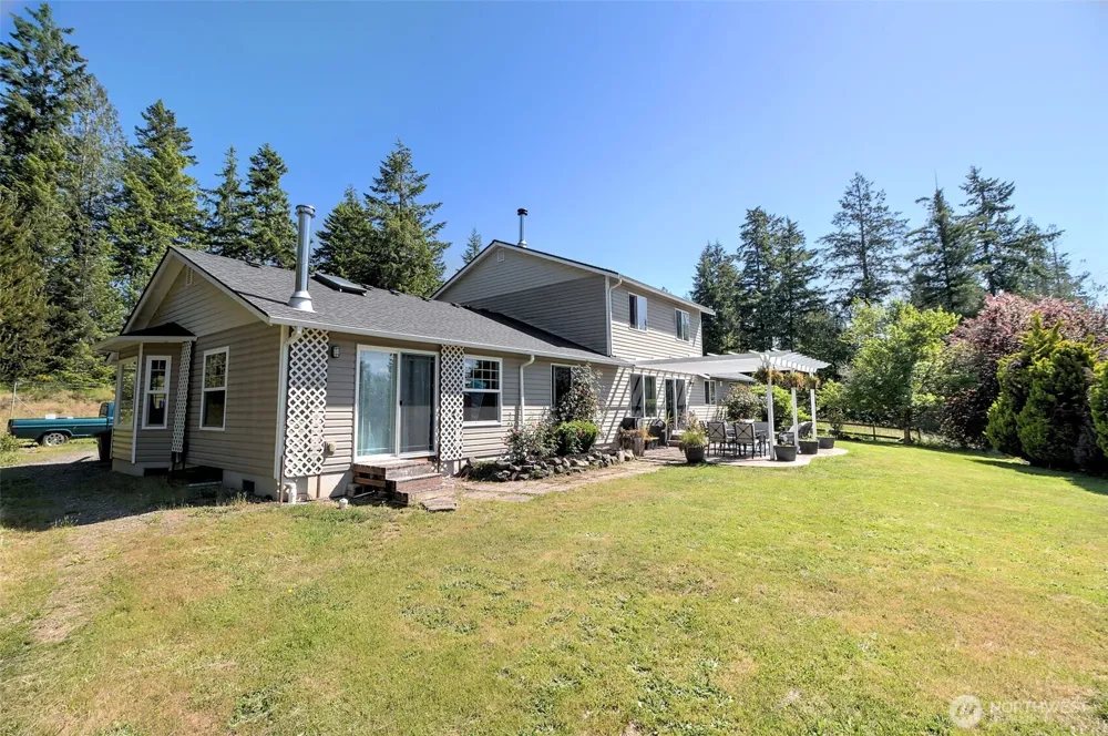 361 North Hill Road Hoodsport, WA 98548