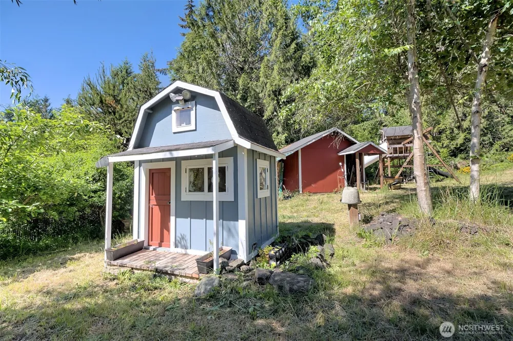 361 North Hill Road Hoodsport, WA 98548