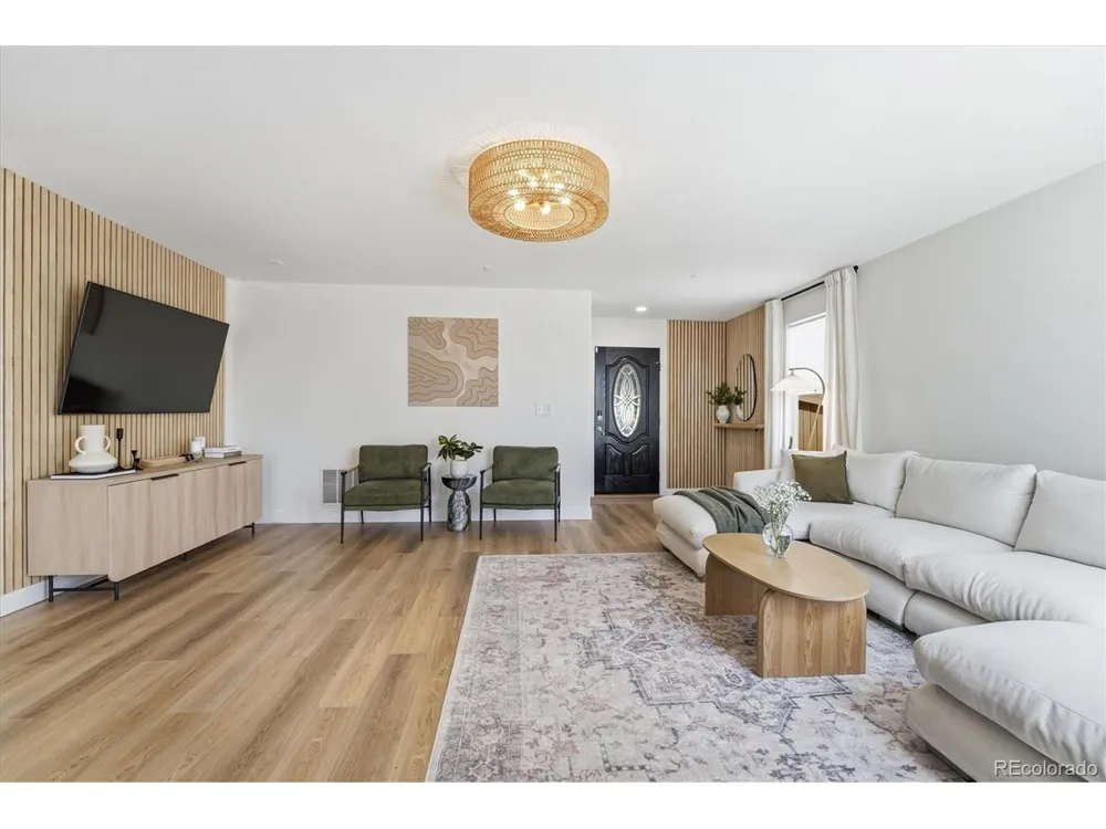 Address Not Shown Lochbuie, CO 80603