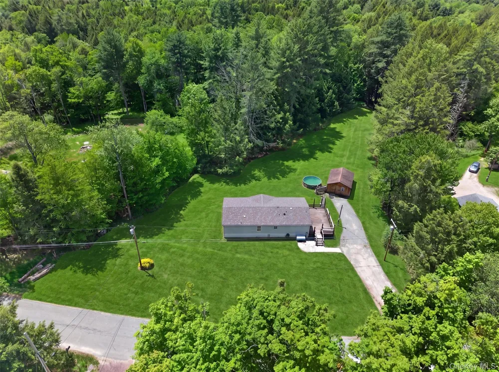 180 Bernas Road Cochecton, NY 12726