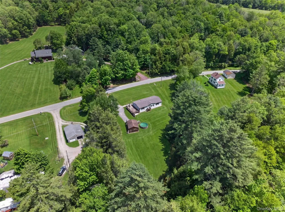 180 Bernas Road Cochecton, NY 12726