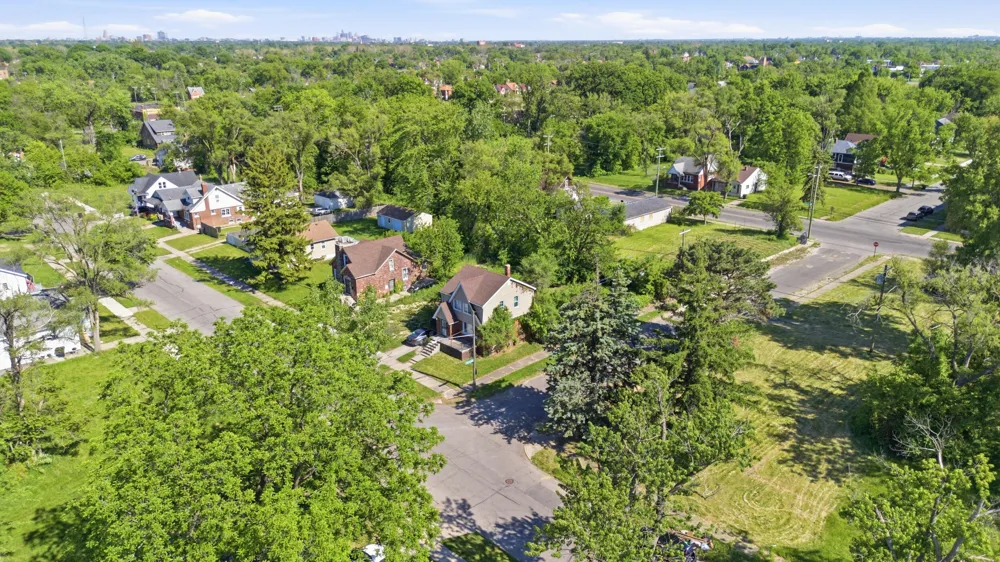 13207 Compass Street Detroit, MI 48227