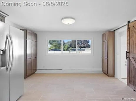 2075 Gulliver Drive Troy City, MI 48085