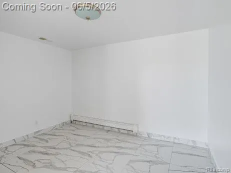 2075 Gulliver Drive Troy City, MI 48085