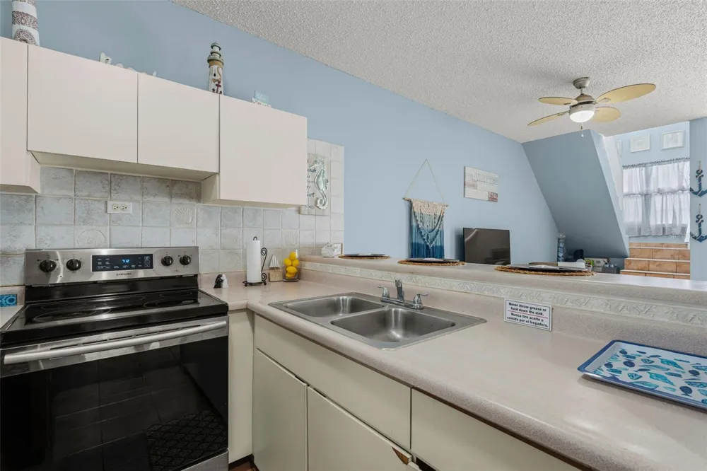 Cond. Montemar 101, OCEAN DRIVE #101 Luquillo, PR 00773